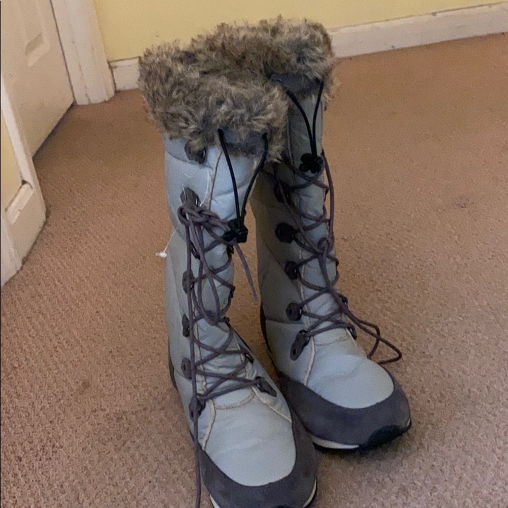 LL bean women’s snow boots